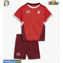 Schweiz Heimtrikotsatz Kinder EM 2024 Kurzarm (+ Kurze Hosen)